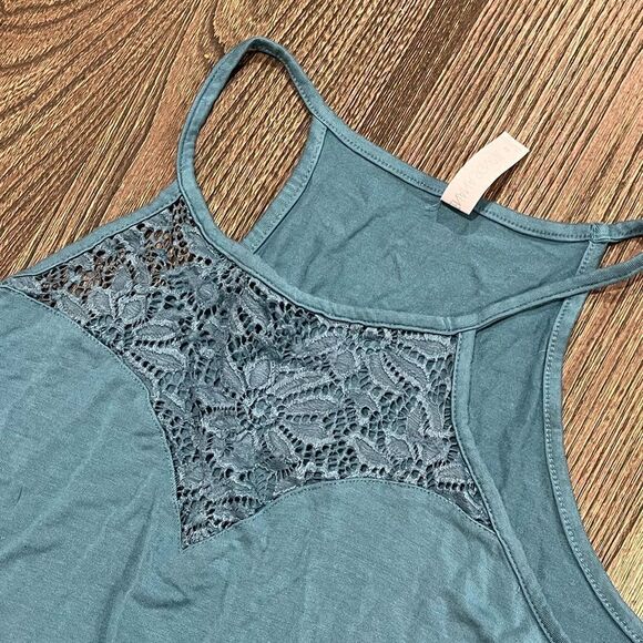 Zenana Signature Halter Tank Top Lace Front Sleeveless Crewneck Blue Size Medium - Picture 2 of 5